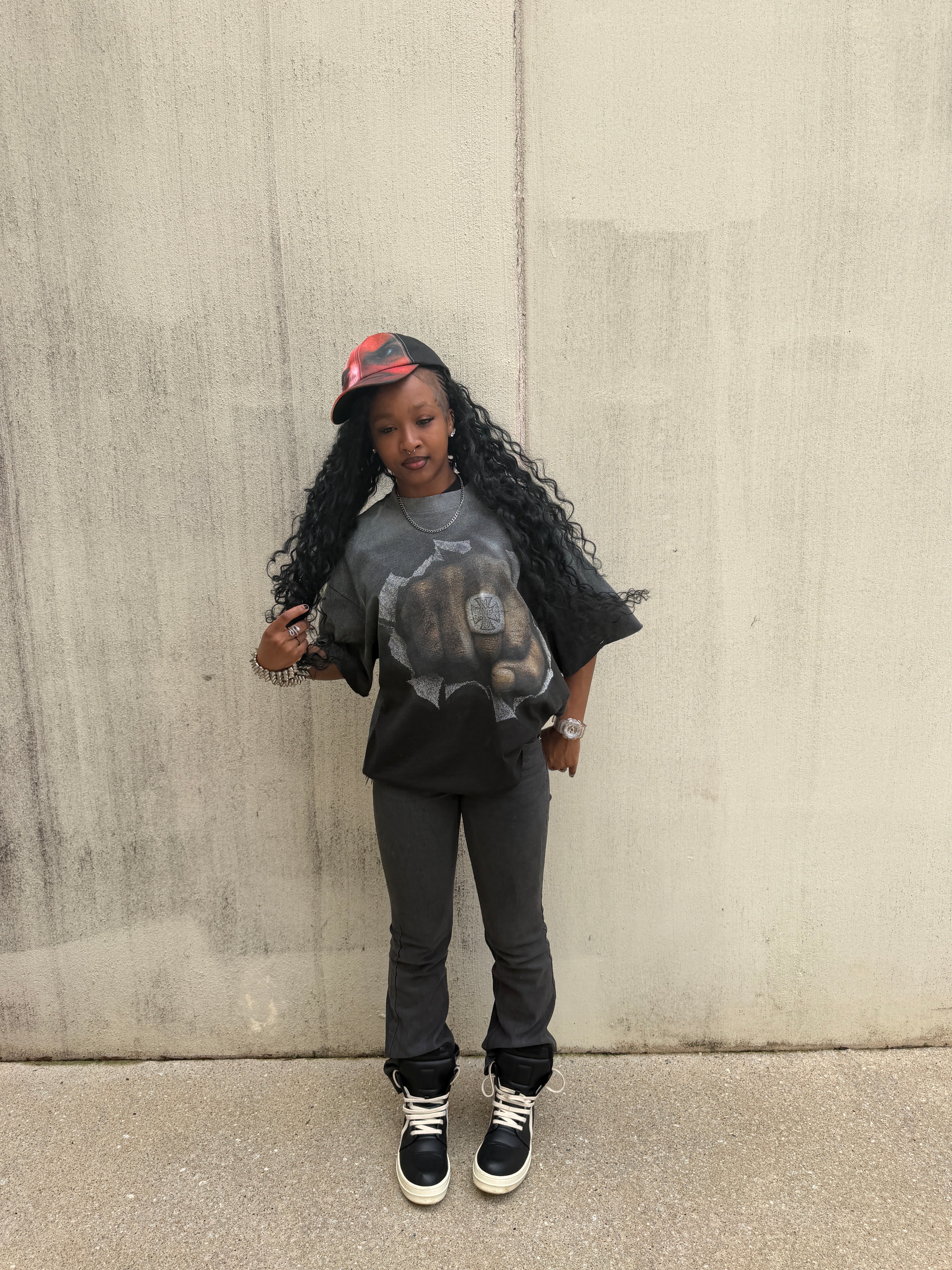 ‘’BREAKTHROUGH’’ Tee